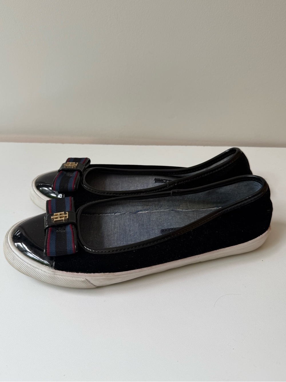 Tommy Hilfiger Black Bow-Trim Slip-On Flats with Navy & Red Ribbon